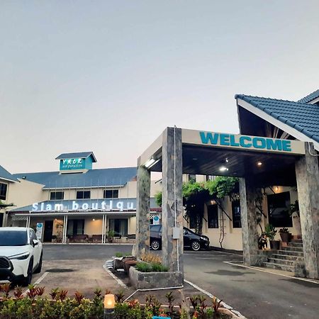 โรงแรมสยามบูทีค บุรีรัมย์ Exterior foto